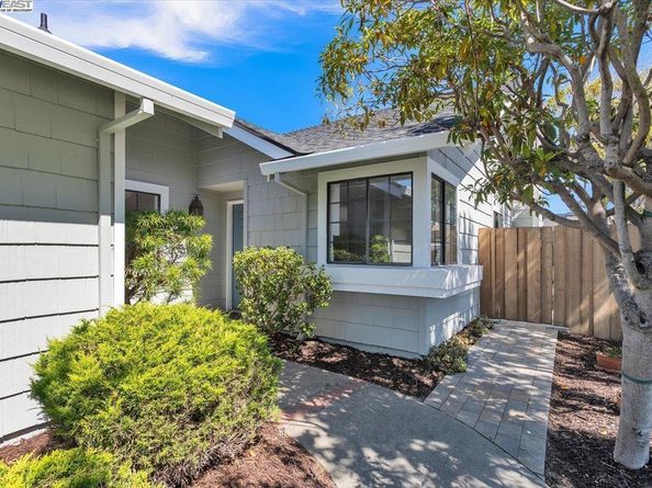 3525 Mcsherry Way, Alameda CA 94502