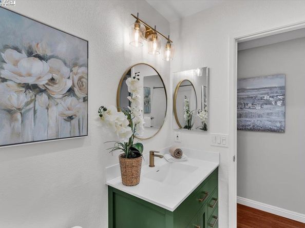 3525 Mcsherry Way, Alameda CA 94502