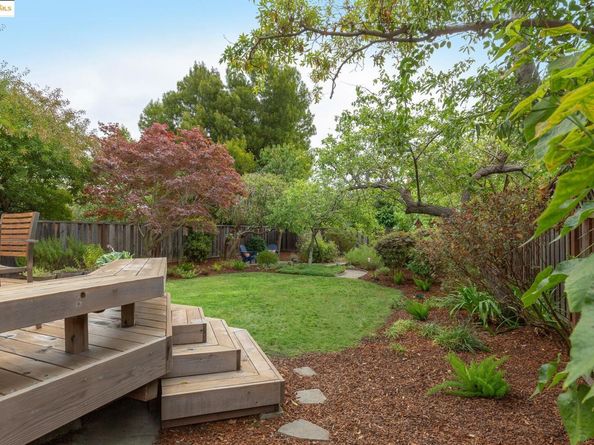 3860 Greenwood Ave, Oakland CA 94602