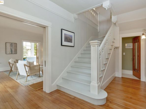 3860 Greenwood Ave, Oakland CA 94602