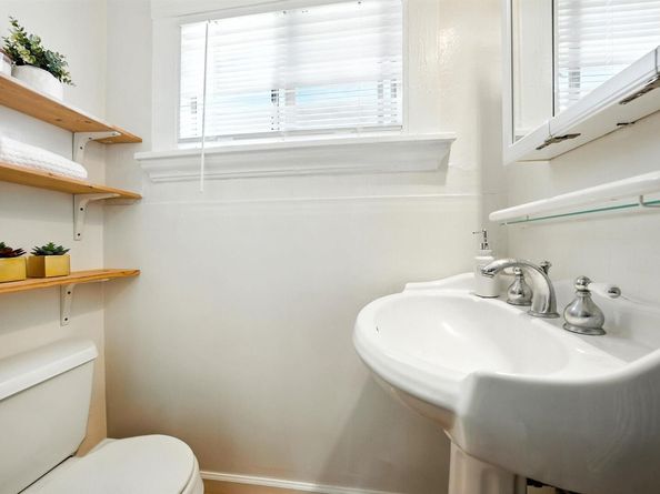 2539-2541 Grande Vista Ave, Oakland CA 94601
