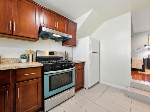 2539-2541 Grande Vista Ave, Oakland CA 94601