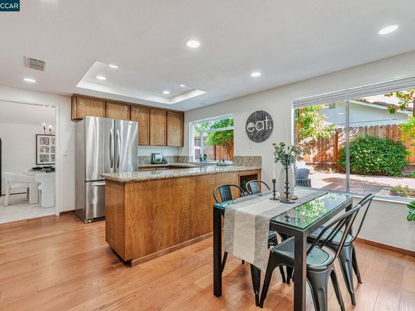 1372 Bent Tree Ln, Concord CA 94521