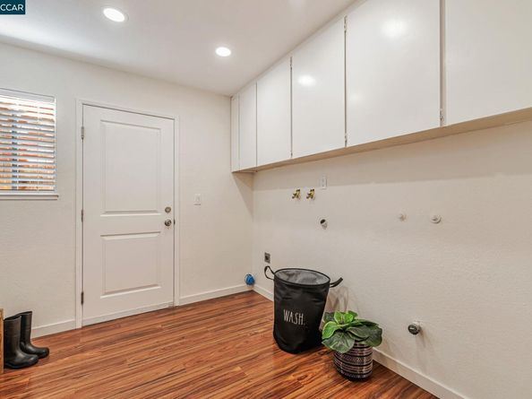 1372 Bent Tree Ln, Concord CA 94521