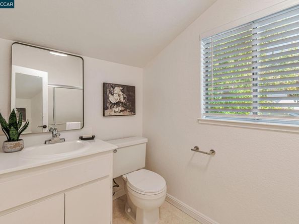 1372 Bent Tree Ln, Concord CA 94521