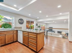 1372 Bent Tree Ln, Concord CA 94521