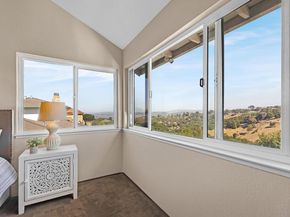 3740 Oakes Dr, Hayward CA 94542
