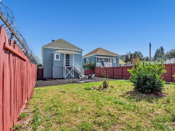 2025 34th Ave, Oakland CA 94601