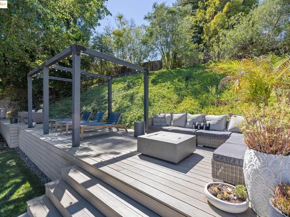 680 Wee Donegal, Lafayette CA 94549