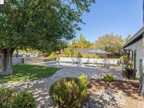 680 Wee Donegal, Lafayette CA 94549