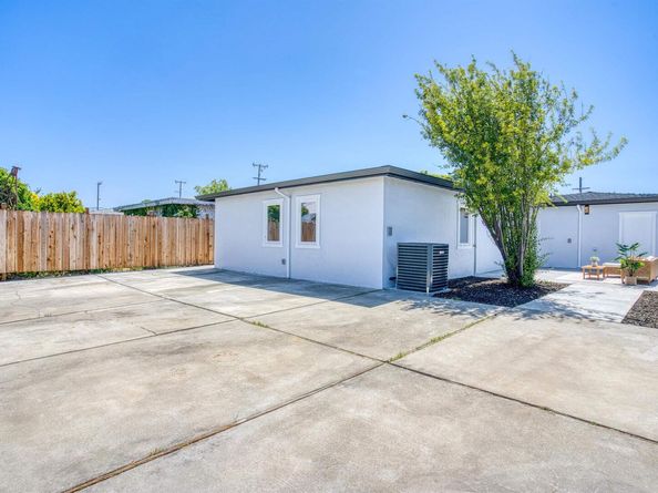 2258 Sitka St, San Leandro CA 94577