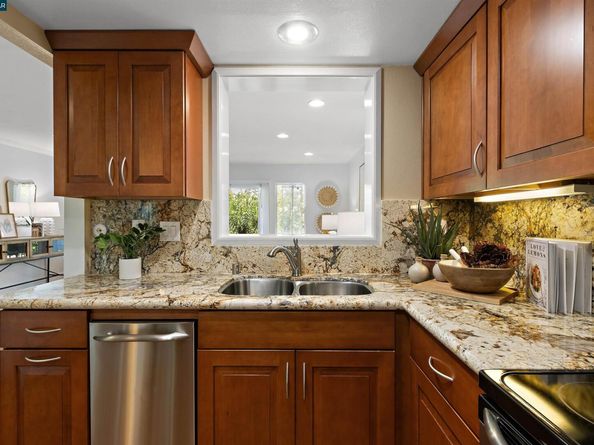 1101 Singingwood Ct 4, Walnut Creek CA 94595