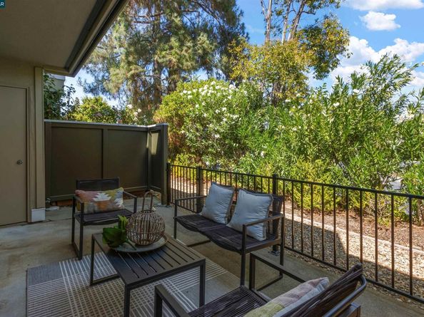 1101 Singingwood Ct 4, Walnut Creek CA 94595