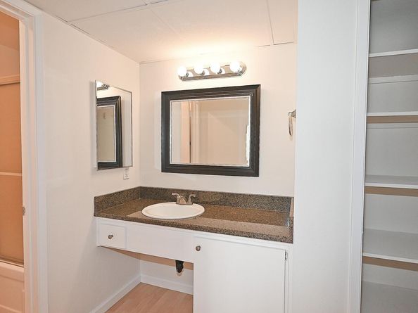 320 N Civic Dr 307, Walnut Creek CA 94596