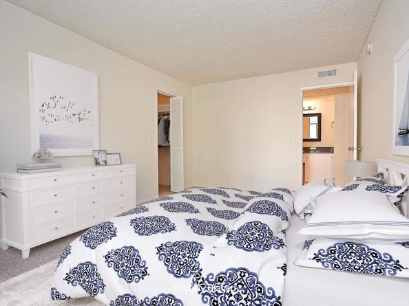 320 N Civic Dr 307, Walnut Creek CA 94596
