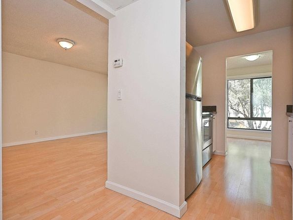 320 N Civic Dr 307, Walnut Creek CA 94596