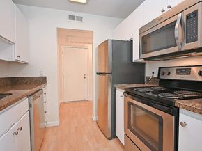 320 N Civic Dr 307, Walnut Creek CA 94596