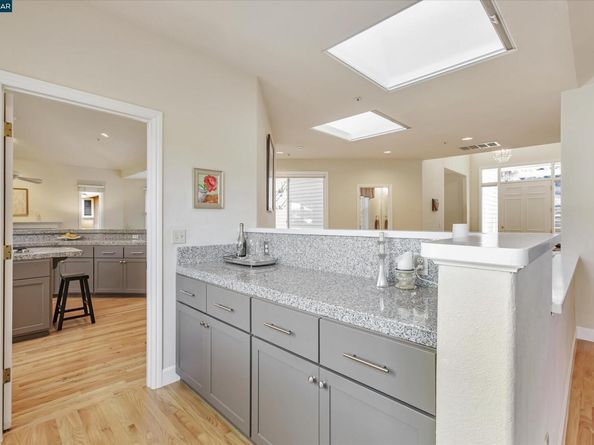 31 Merrill Cir S, Moraga CA 94556
