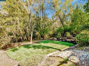 31 Merrill Cir S, Moraga CA 94556