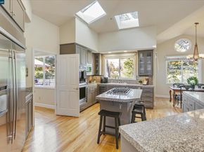 31 Merrill Cir S, Moraga CA 94556