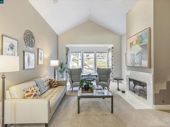 31 Merrill Cir S, Moraga CA 94556