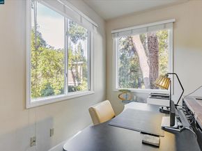 31 Merrill Cir S, Moraga CA 94556