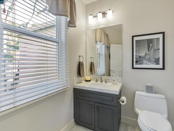 31 Merrill Cir S, Moraga CA 94556