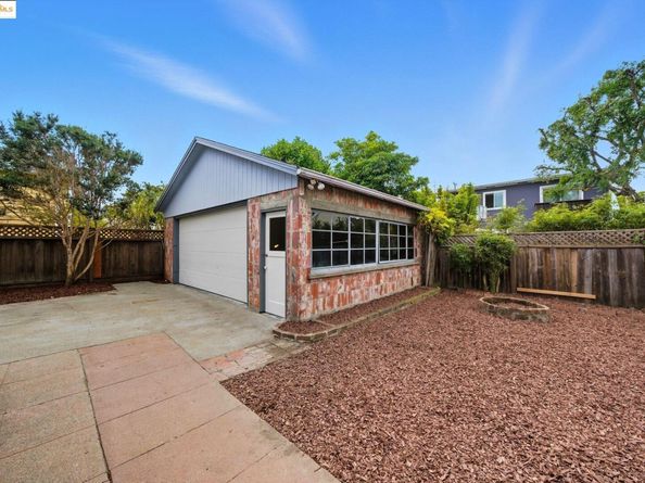 1112 Masonic Avenue, Albany CA 94706