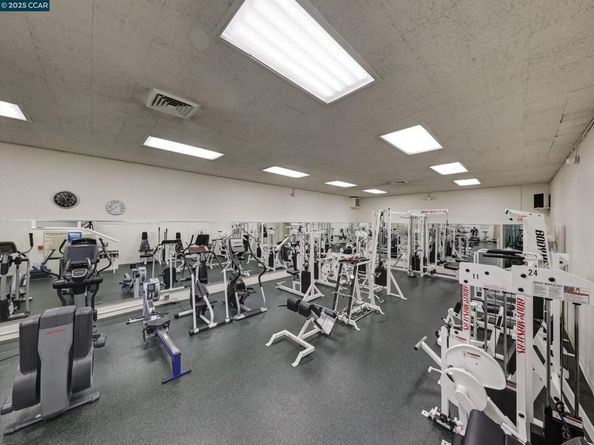 820 N Delaware St 215, San Mateo CA 94401
