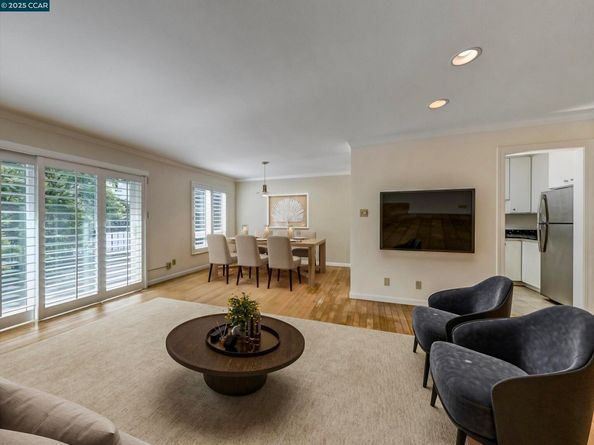 820 N Delaware St 215, San Mateo CA 94401