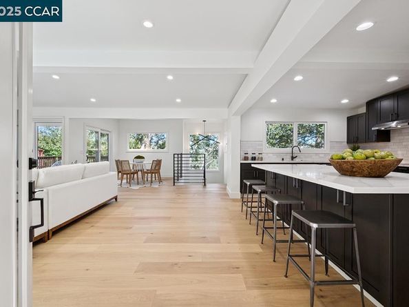 26 Berkeley Ave, Orinda CA 94563