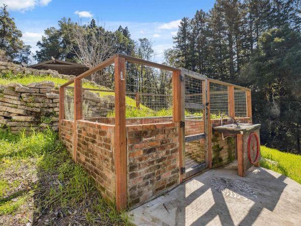 400 Dorrance Rd, Boulder Creek CA 95006