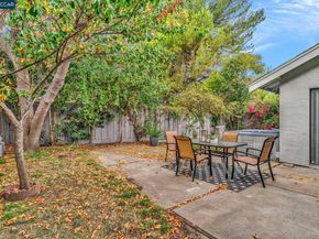 996 Coral Ridge Cir, Rodeo CA 94572