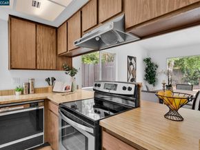 996 Coral Ridge Cir, Rodeo CA 94572