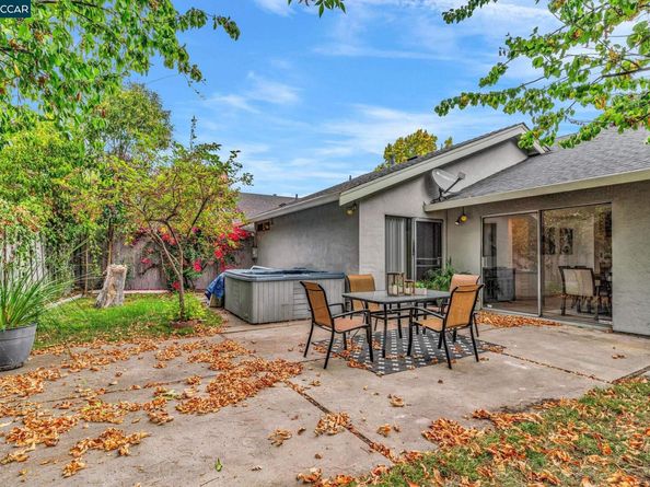 996 Coral Ridge Cir, Rodeo CA 94572
