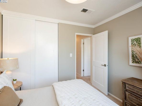 1117 Camino Del Valle, Alameda CA 94502