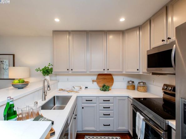 1117 Camino Del Valle, Alameda CA 94502