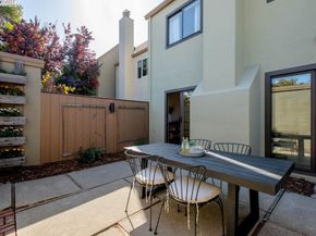 1117 Camino Del Valle, Alameda CA 94502