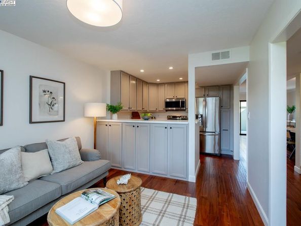1117 Camino Del Valle, Alameda CA 94502
