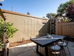1117 Camino Del Valle, Alameda CA 94502