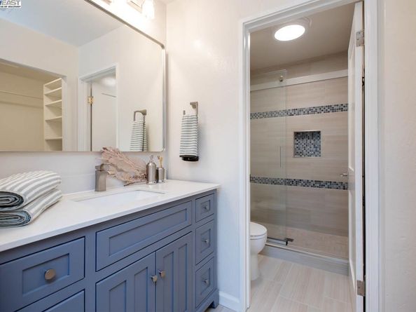 1117 Camino Del Valle, Alameda CA 94502