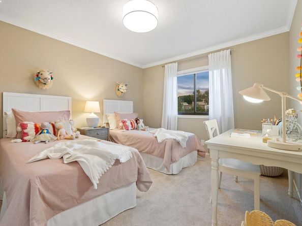 1117 Camino Del Valle, Alameda CA 94502