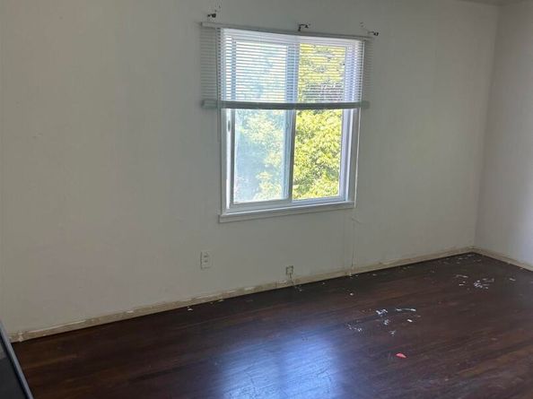5651 Telegraph, Oakland CA 94609