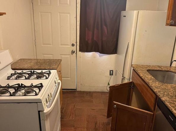 5651 Telegraph, Oakland CA 94609
