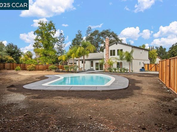 2975 Hurlstone Ct, Walnut Creek CA 94598