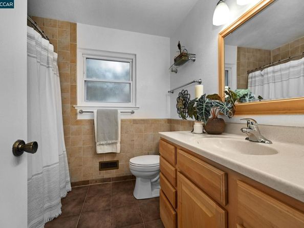 1 Petar Ct, Clayton CA 94517