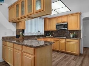 1 Petar Ct, Clayton CA 94517