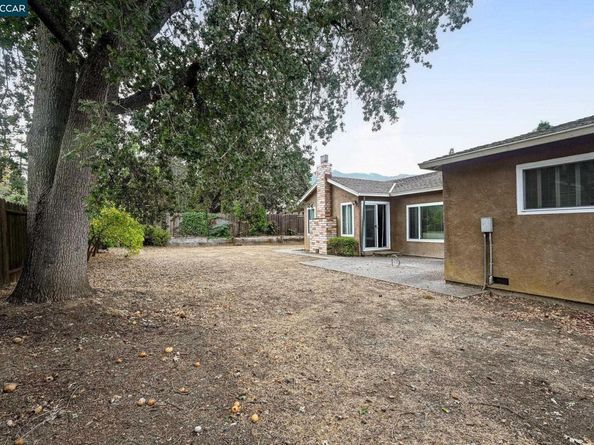 1 Petar Ct, Clayton CA 94517