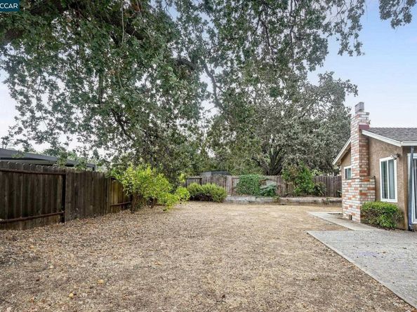1 Petar Ct, Clayton CA 94517