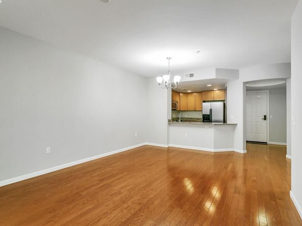 700 S Abel St 411, Milpitas CA 95035